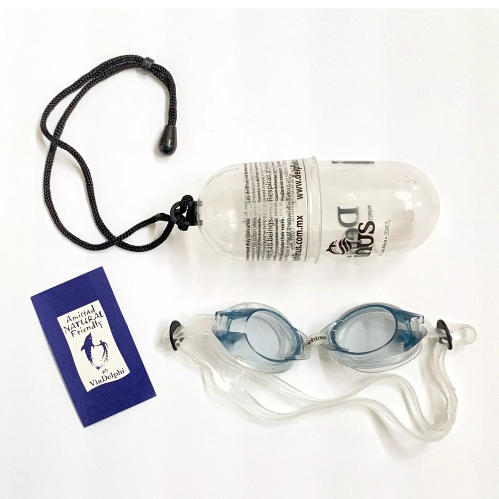 Clear Adjustable Small Lense Water Swimming goggles In Travel Necklace Container
